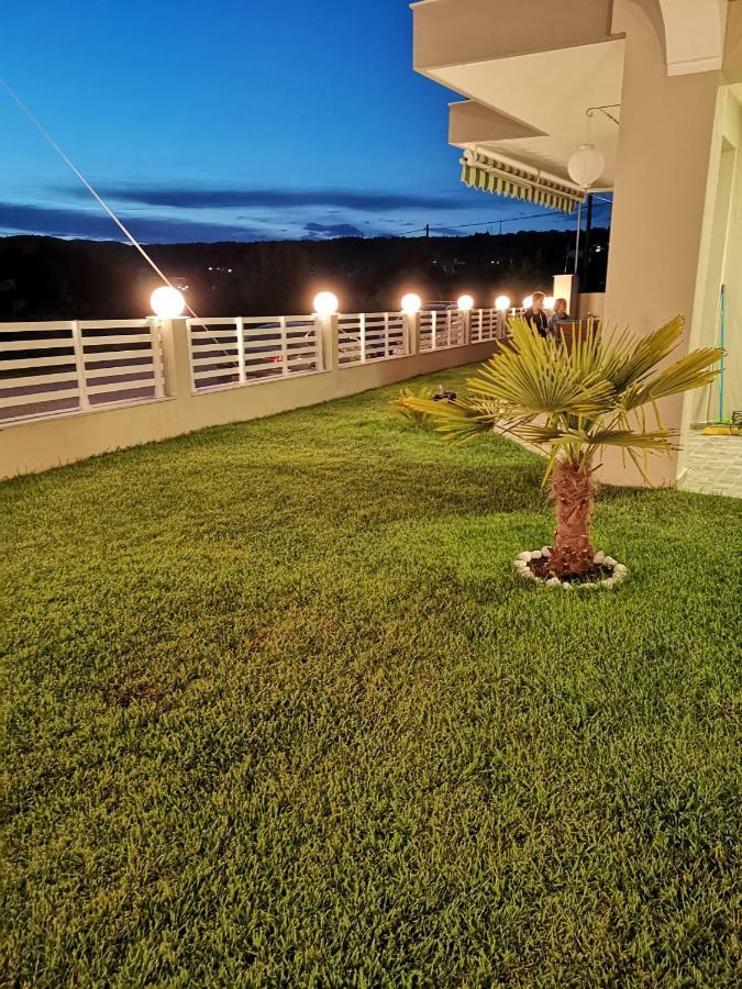 Mango Apartment Nikiti  Luaran gambar